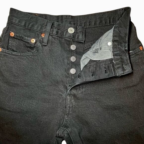 Levi’s 501 Original Cropped Jeans in Dark Black Women’s 24/28 - Picture 5 of 14
